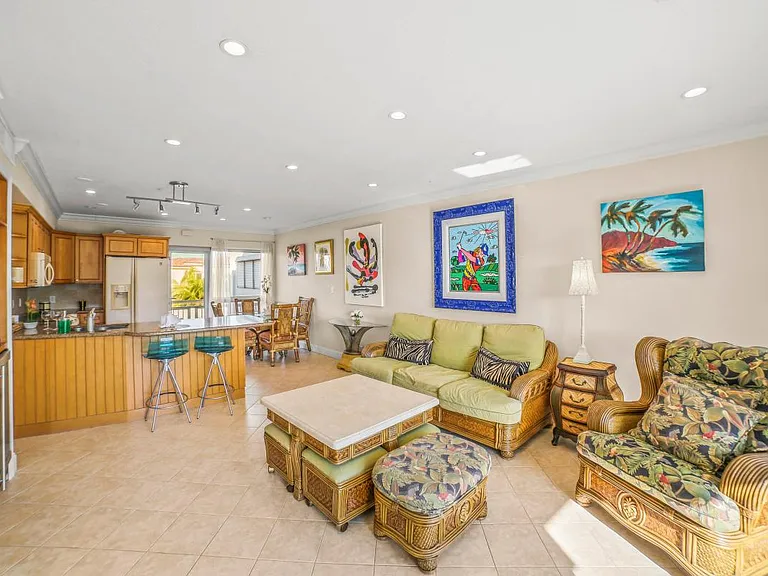 4300 El Mar Dr #33 — Photo 9