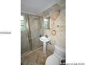 4th image of 1605 Lenox Ave #1605-3