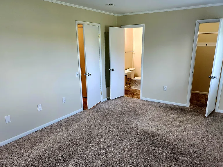 1635 Edgewood Pl #204 — Photo 21