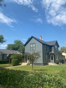 837 Lawrence St, Belle Fourche, SD, 57717