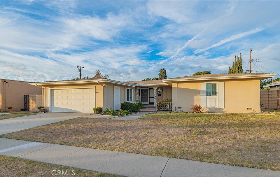 1st image of 9551 Harriet Ln