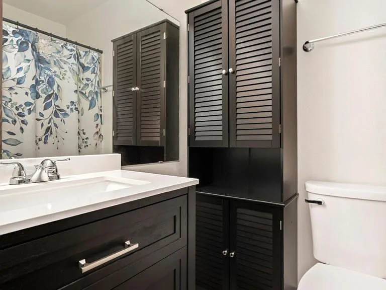 1209 W Plum St #C5 — Photo 8