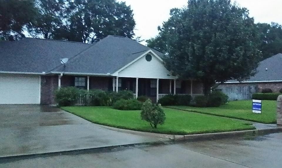 1st image of 221 Enchanted Estates Dr
