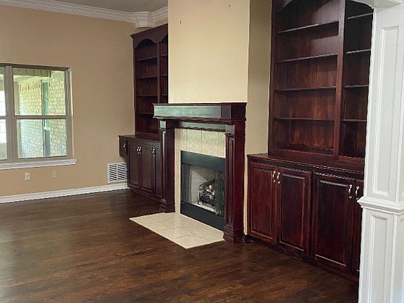 5th image of 6014 Castle Oaks