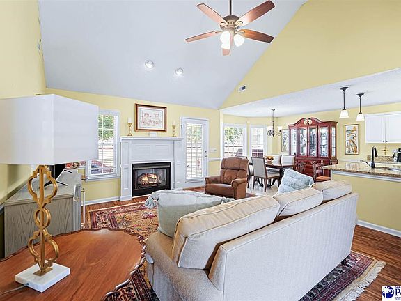 4th image of 3211 Strada Gianna