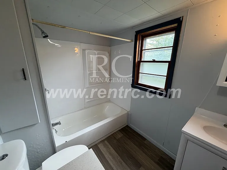 2809 E Main St #E — Photo 4