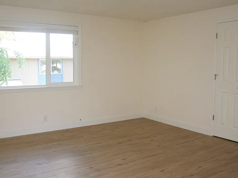 Unit fully updated in 2018, including new floors and windows and all new trim, blinds, etc.