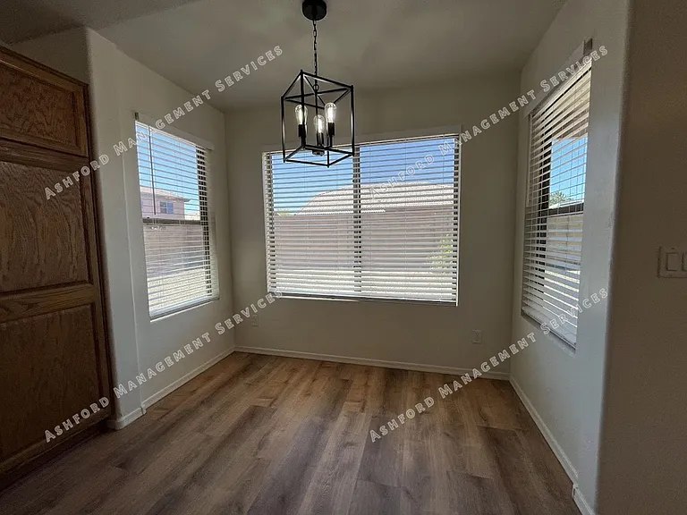 2046 S 171st Dr — Photo 13