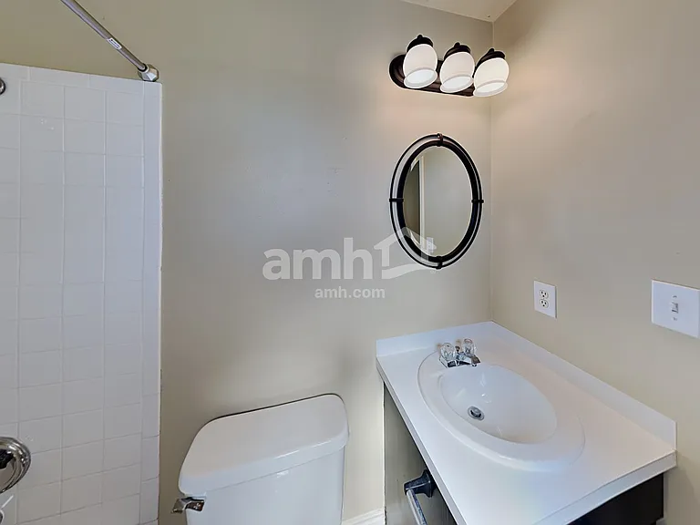 272 S 590 W — Photo 13