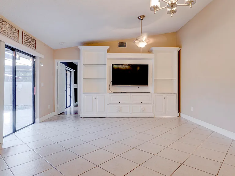 4782 Sunny Palm Cir #D — Photo 7