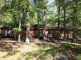 120 Twin Rivers Rd, Lackawaxen, PA 18435