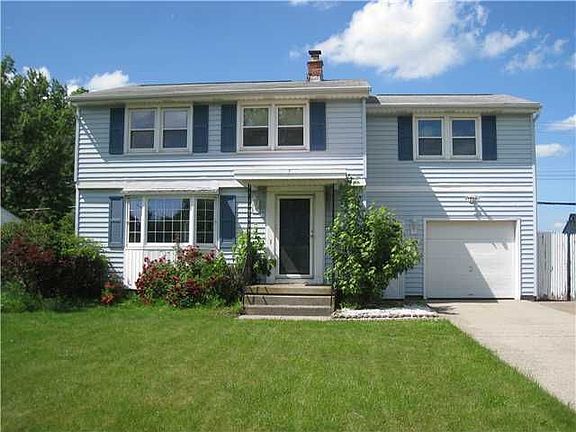 2nd image of 368 Willow Ridge Dr