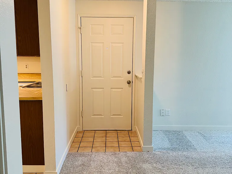 2330 SE Brookwood Ave #121 — Photo 3