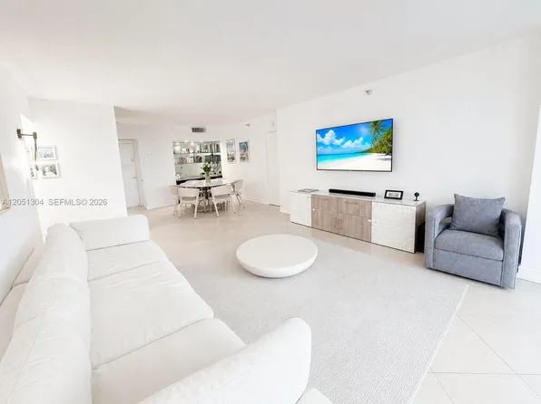 20505 E Country Club Dr, Aventura, FL