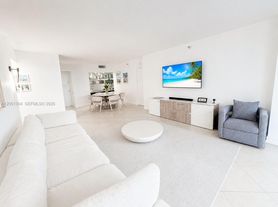 20505 E Country Club Dr