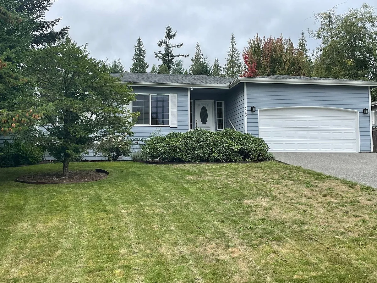 Building Photo - 2583 Hillis Dr