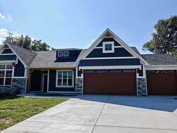 2nd image of 6205 N Wyndham Way