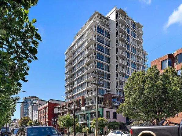 834 Johnson St #404, Victoria, BC V8W 1N3