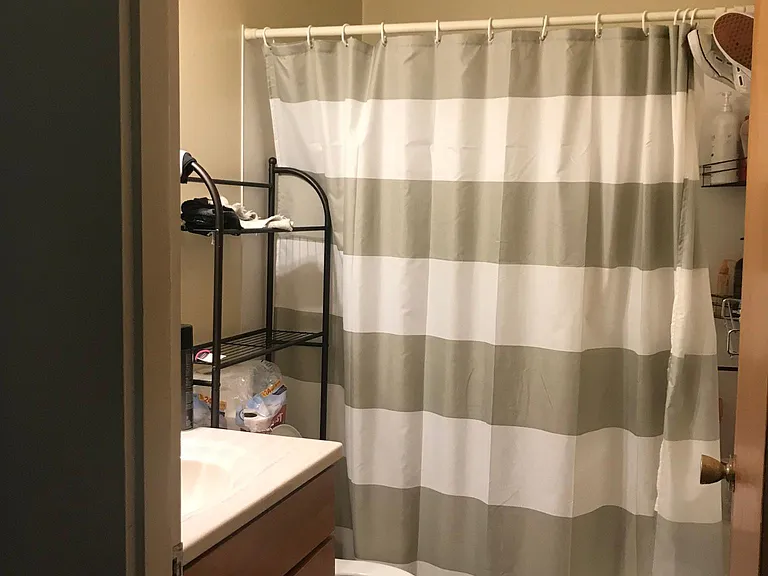 3516 NE 75th St #2 — Photo 5