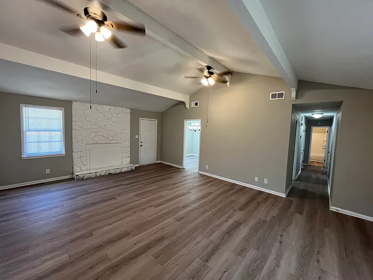 5255 Greenwood Ter — Photo 4