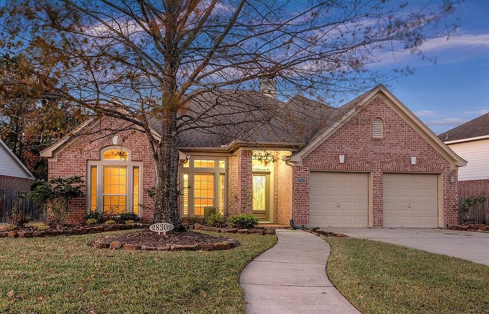 Welcome to this unique home complete with enclosed porch outdoor kitchen, extended patio & water feature! What's not to love here???