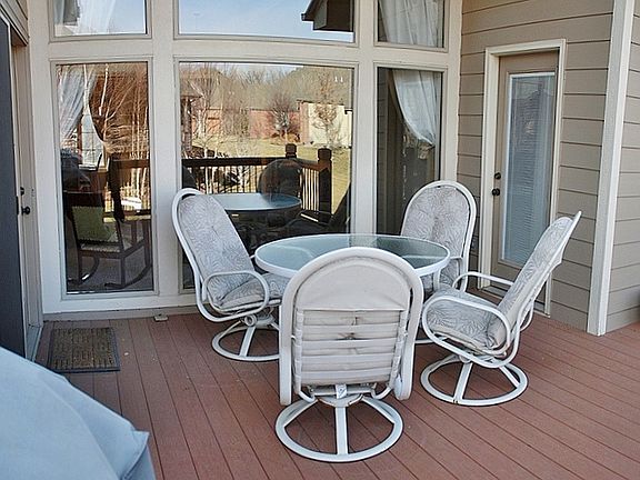 2nd image of 2545 N Rosemont Ct
