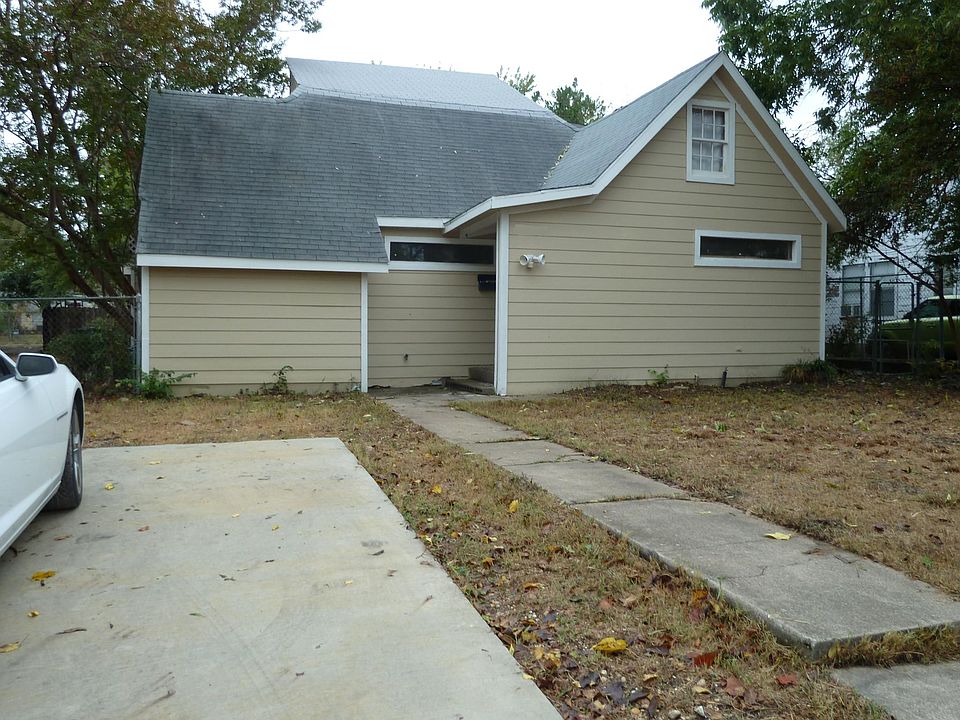 1st image of 1009 W Waggoman St