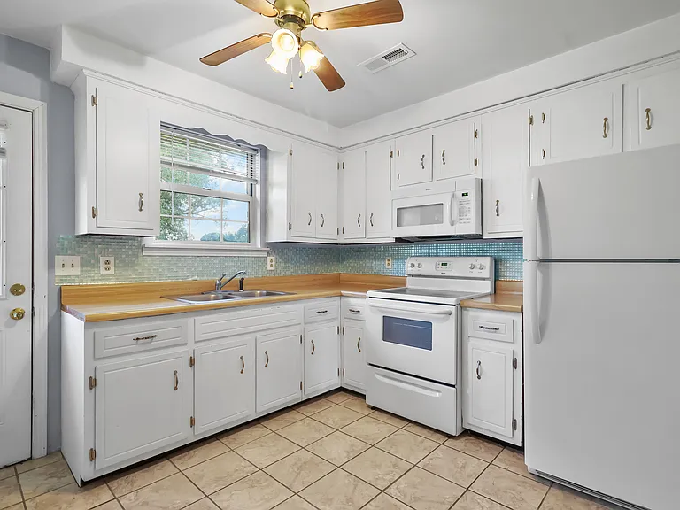 636 R S Bradley Blvd #A — Photo 20