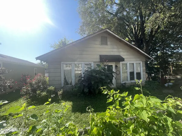 3508 NW Reagan Ave, Knoxville, TN 37919