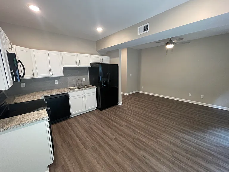 1144 Timberridge Dr #A — Photo 3