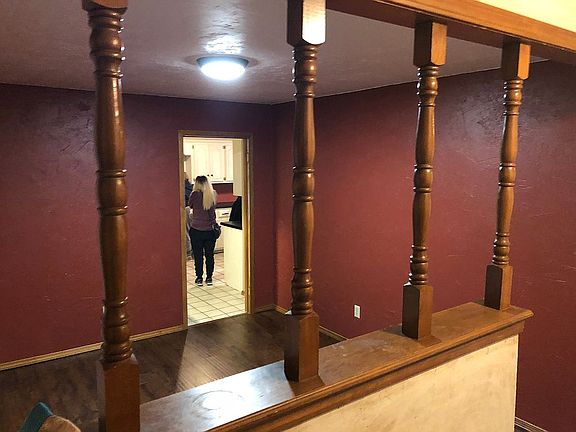 Entry way looking into offic