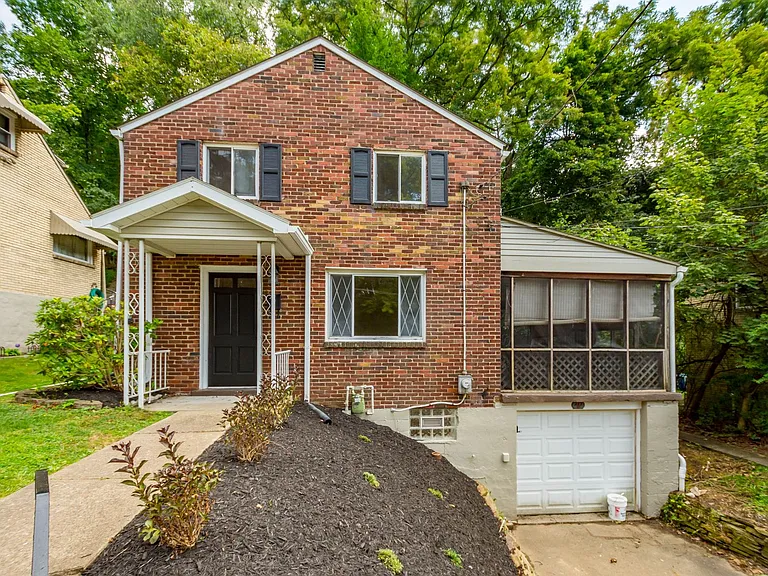 217 Saylong Dr — Photo 1