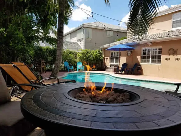 8412 NW 47th St, Coral Springs, FL 33067