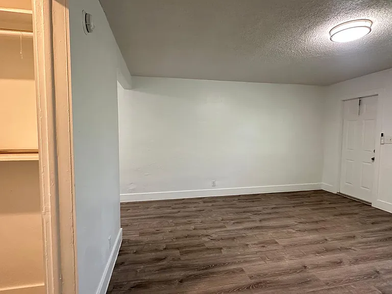 1821 Thomas St #0 — Photo 6