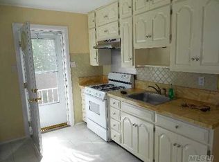 3146 N Jerusalem Rd #1, Wantagh, NY 11793