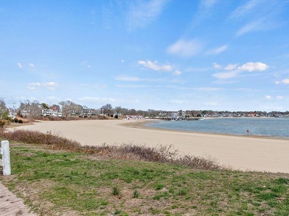 13 5th St, Wareham, MA 02571