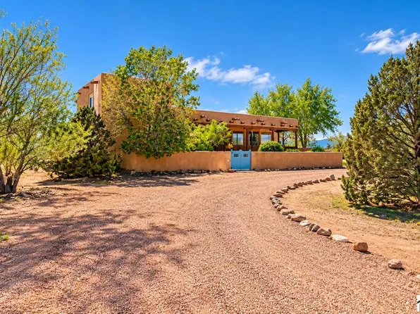 1230 E Bella Vista Dr, Pueblo West, CO 81007