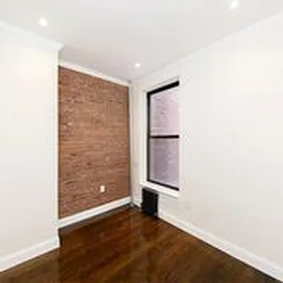 Rented by Francine Realty | media 15