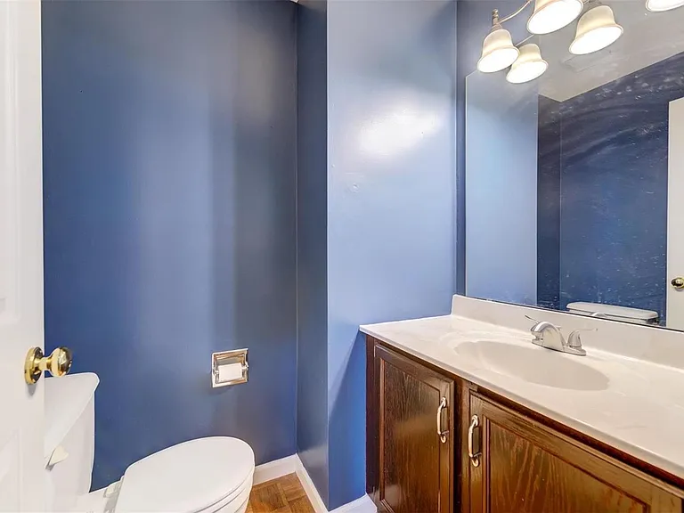 1745 Blue Oak Dr — Photo 24