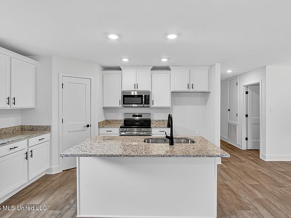 2nd image of 14791 Davidson Ct