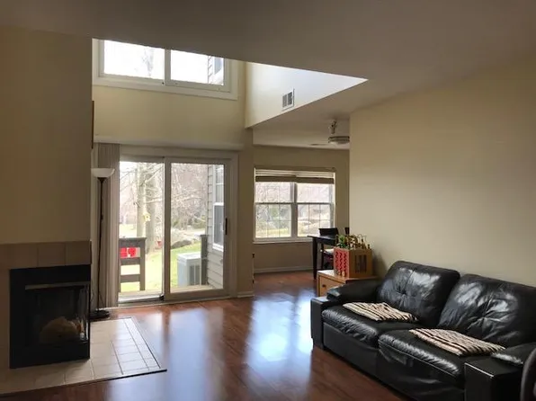 32B Foxboro Ct, Princeton, NJ 08540