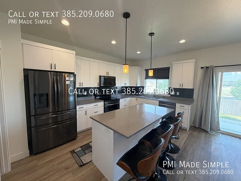 3621 N Sparrow Ln — Photo 4