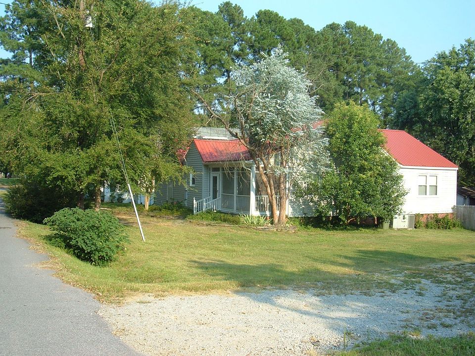Near Main St Fuquay-Varina