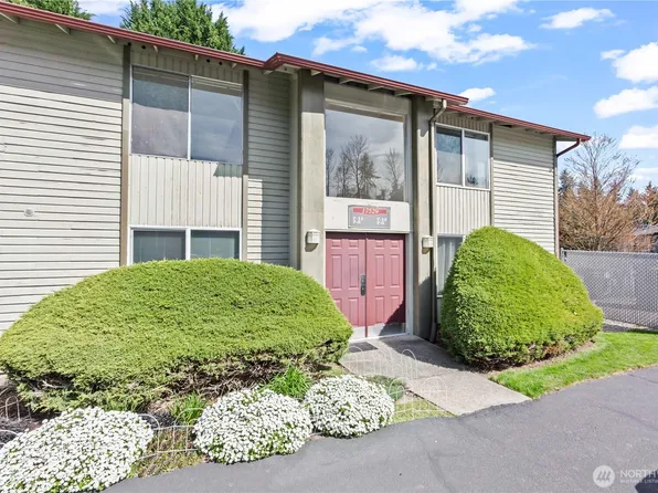17529 151st Avenue SE #7-11, Renton, WA 98058