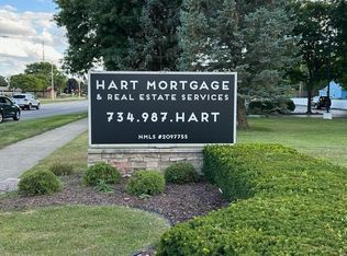 15619 Farmington Rd, Livonia, MI 48154