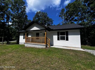 1059 Colony Rd, Grimsley, TN 38565