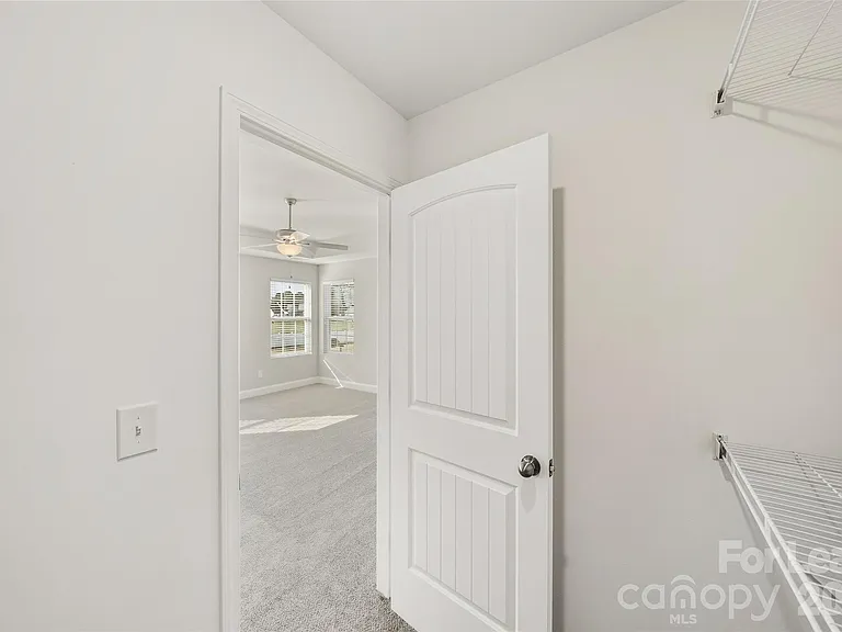 11507 Valley Oaks Ln — Photo 36