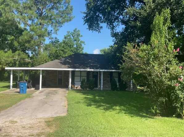 109 Burns Dr, Donaldsonville, LA 70346