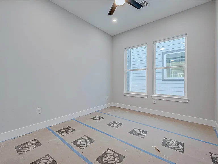 6840 Del Rio St — Photo 28