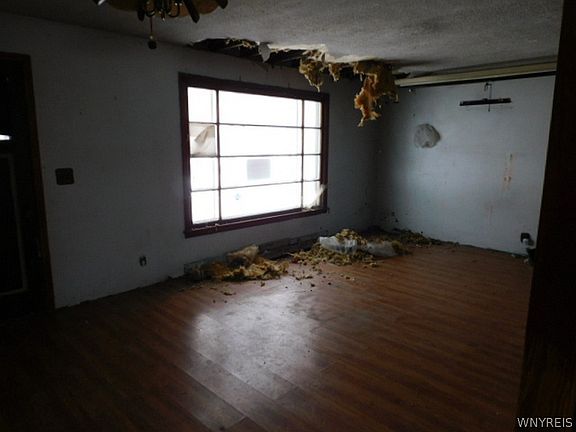 3rd image of 1561 Tuscarora Rd